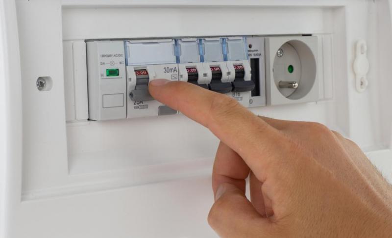 R&eacute;nover votre installation &eacute;lectrique : les points essentiels &agrave; conna&icirc;tre